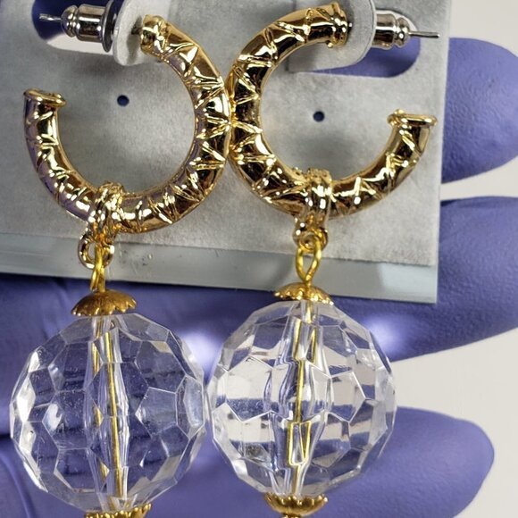 Gold-Tone Textured Hoop Earrings w/ Clear Crystal Drop – Bold Statement Jewelry - Picture 7 of 8